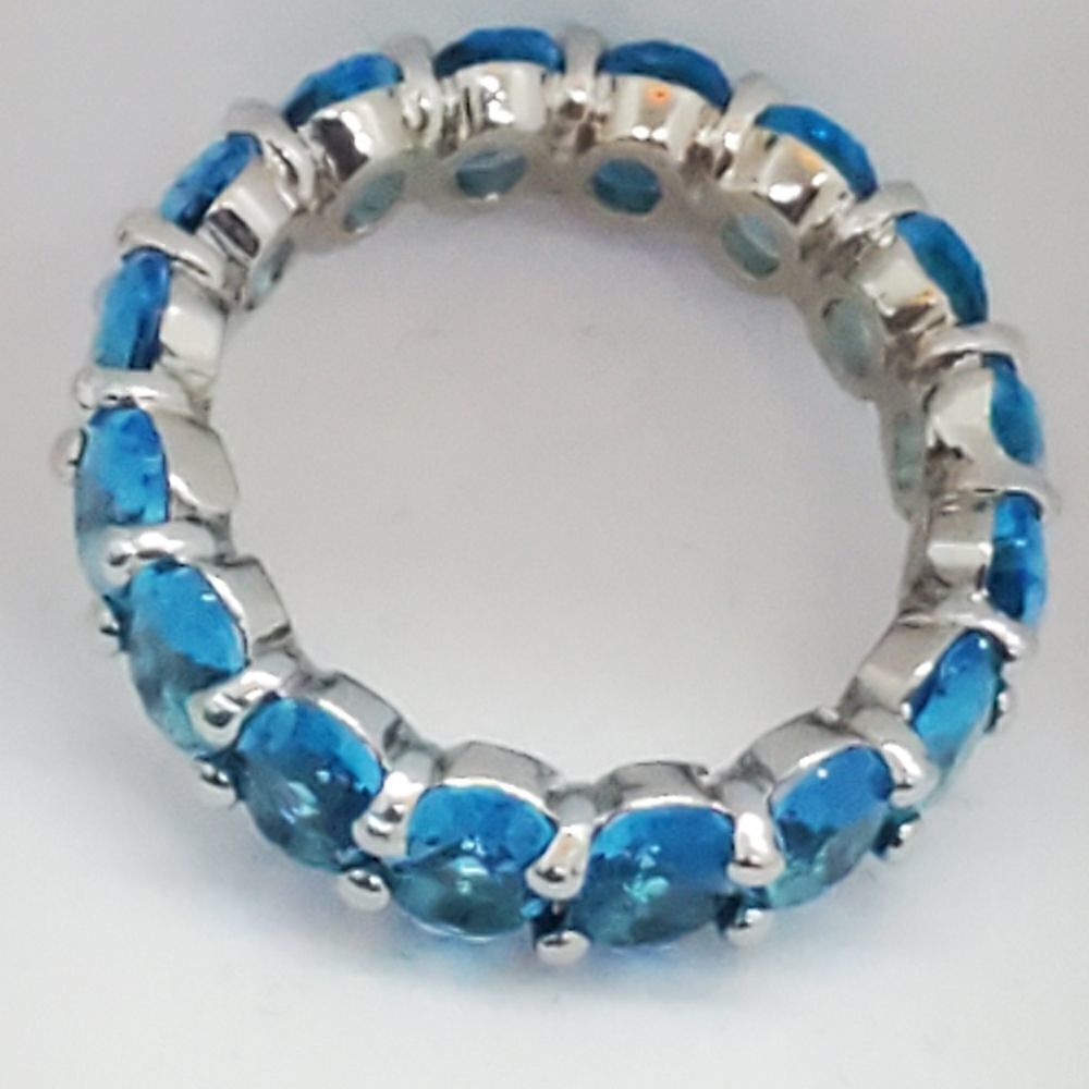 Blue Eternity Ring‎ - Picture 10 of 12